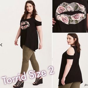 Rose Print Kiss Cold Shoulder Tee